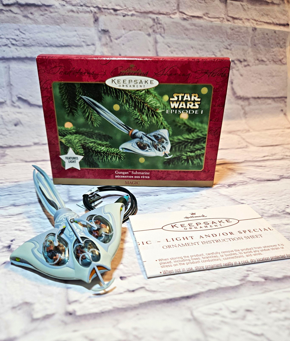 2000 Hallmark Star Wars Episode I Gungan Submarine Magic Light Ornament QXI7351